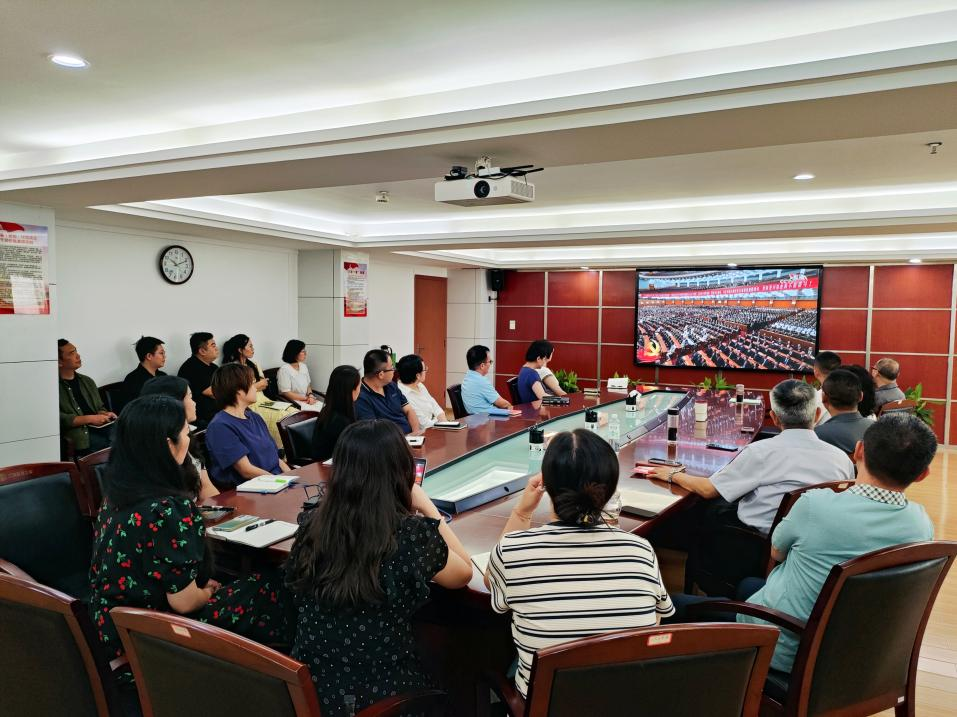 7.1江汉区总工会集中收看庆祝中国共产党成立105周年大会直播1.png