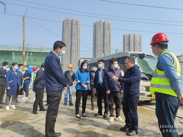 江汉区李湛简历图片